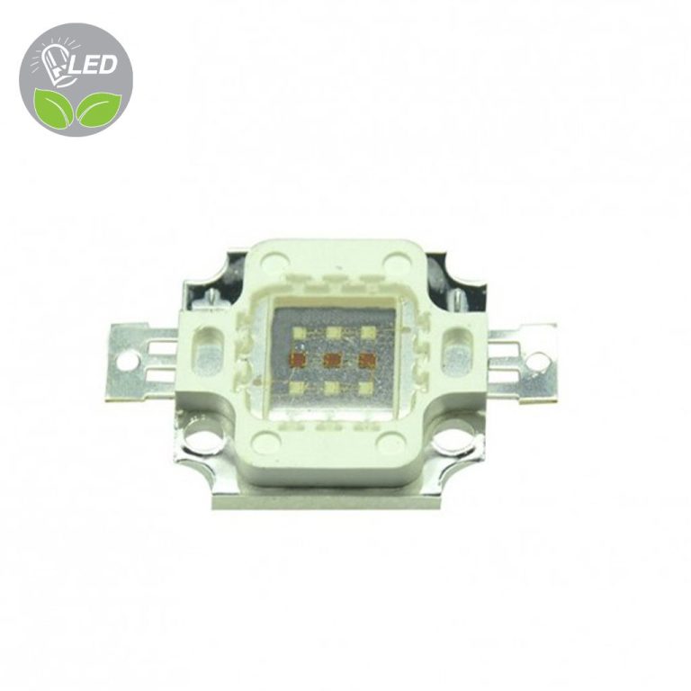 LED-Modul mit mehreren Leuchtdioden, umgeben von einer weißen Platine.