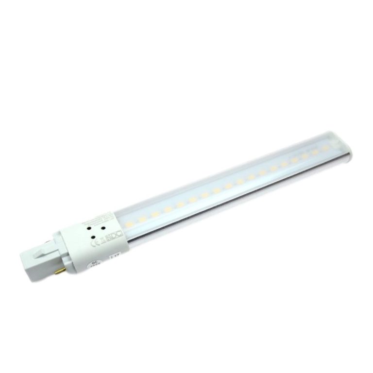 LED Kompaktleuchtstofflampe in silberner Ausführung mit weißem Sockel.